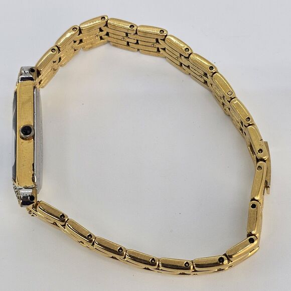 VTG Seiko Half Moon Women\'s Watch 14MM Black Dial Gold Band 6\